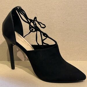Shoe Dazzle Lottie Pump Black Faux Suede Strappy Spike Heel 8 Wide Width
